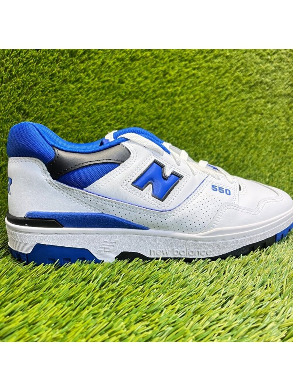 New Balance 550 Mens Size 9 White Blue Black Athletic‎ Leather Shoes Sneakers